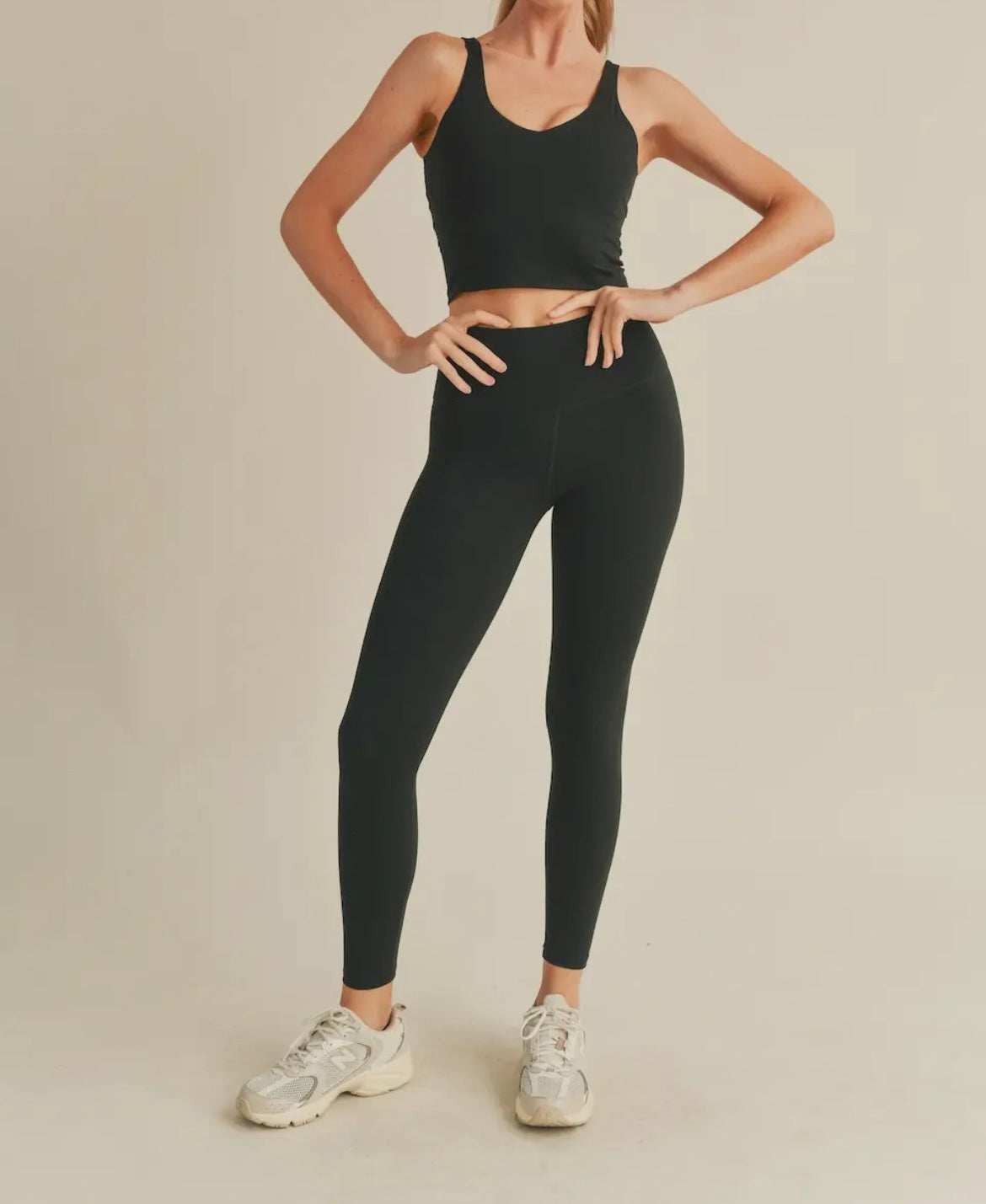 Sabrina Performance top